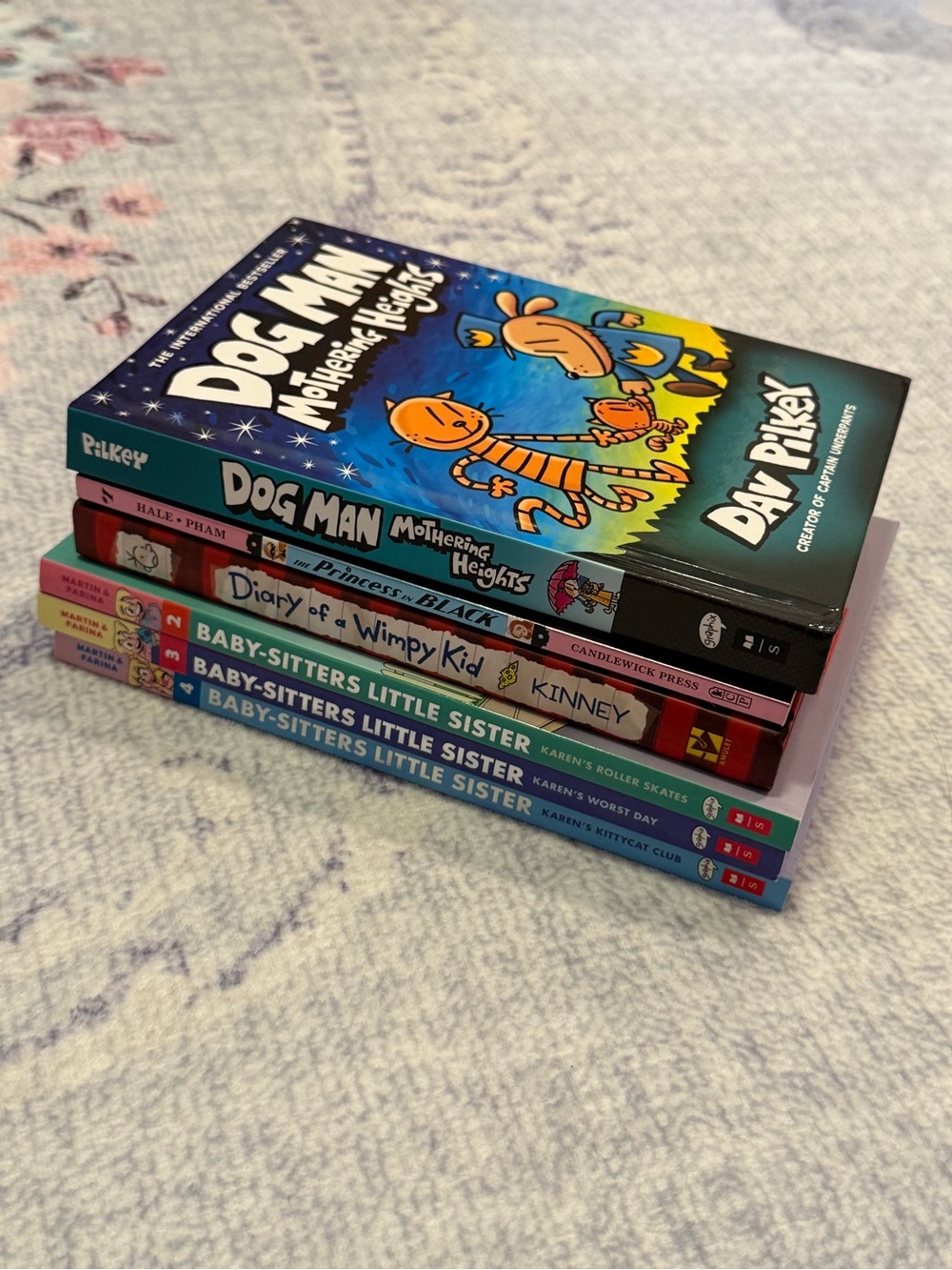 2nd-3rd grade books - Dog Man, Baby-Sitter’s Club graphic novels & Wimpy Kid